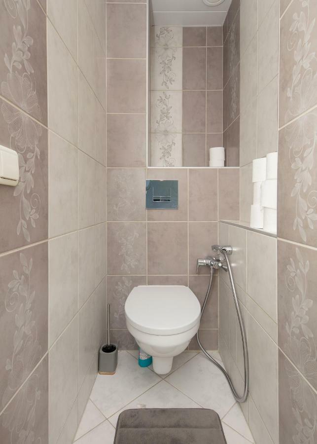 Cozy&Quiet, 5 Floor, 800 Meters From Harbour Apartment Tallinn Bagian luar foto